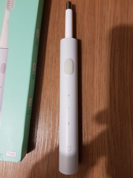 Аккумуляторная зубная щётка