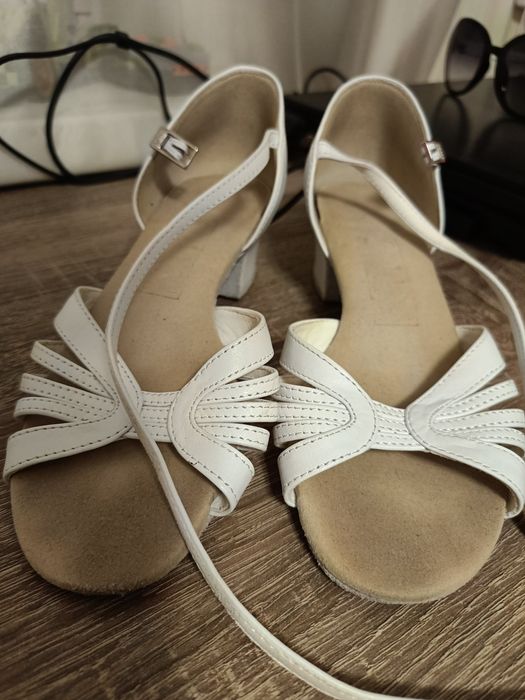 Дитяче вуття для балтних танців 22 см