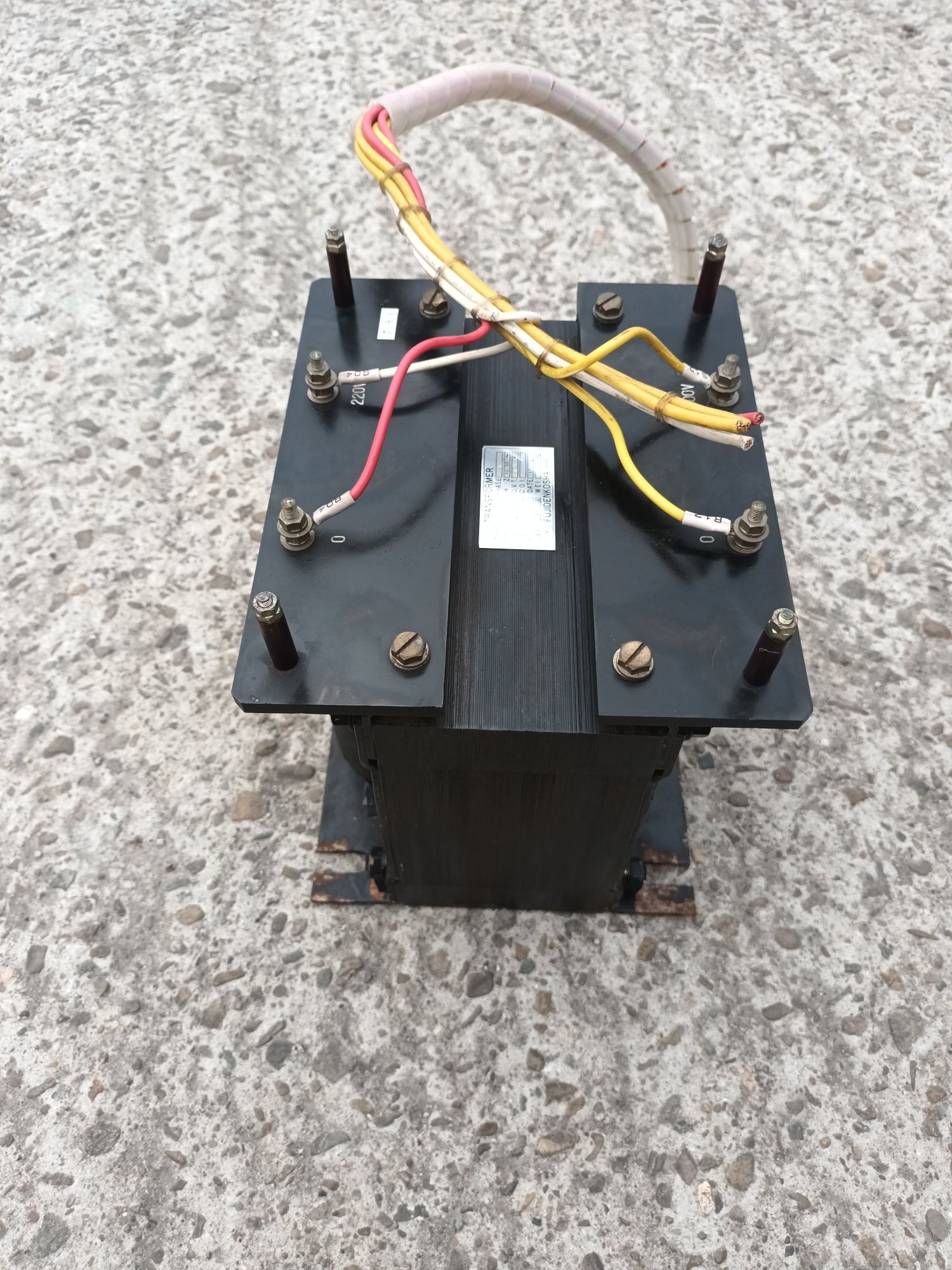 Transformator sieciowy 1.5 KV