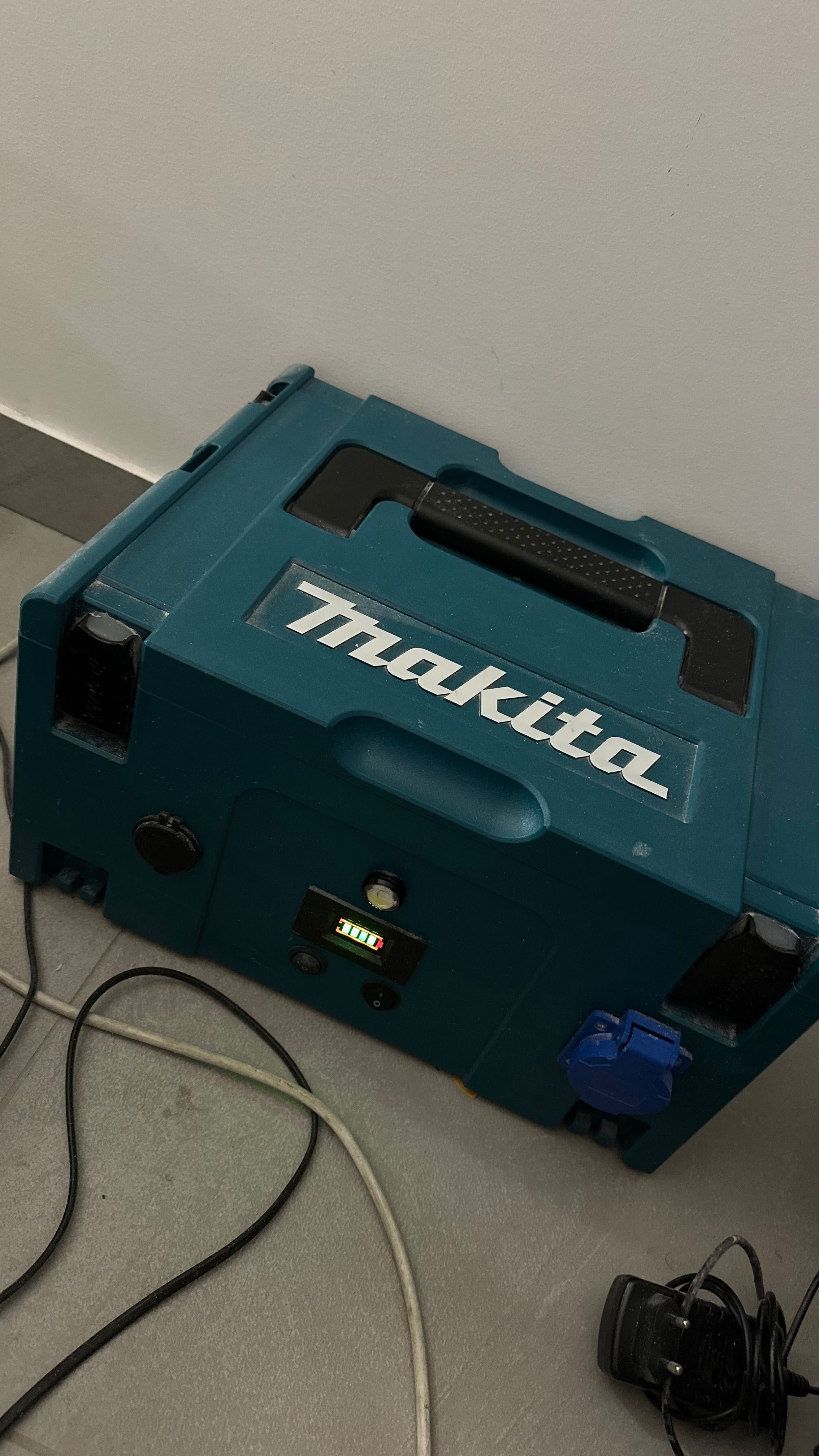 Зовнішній акумулятор портативна електростанція Makita