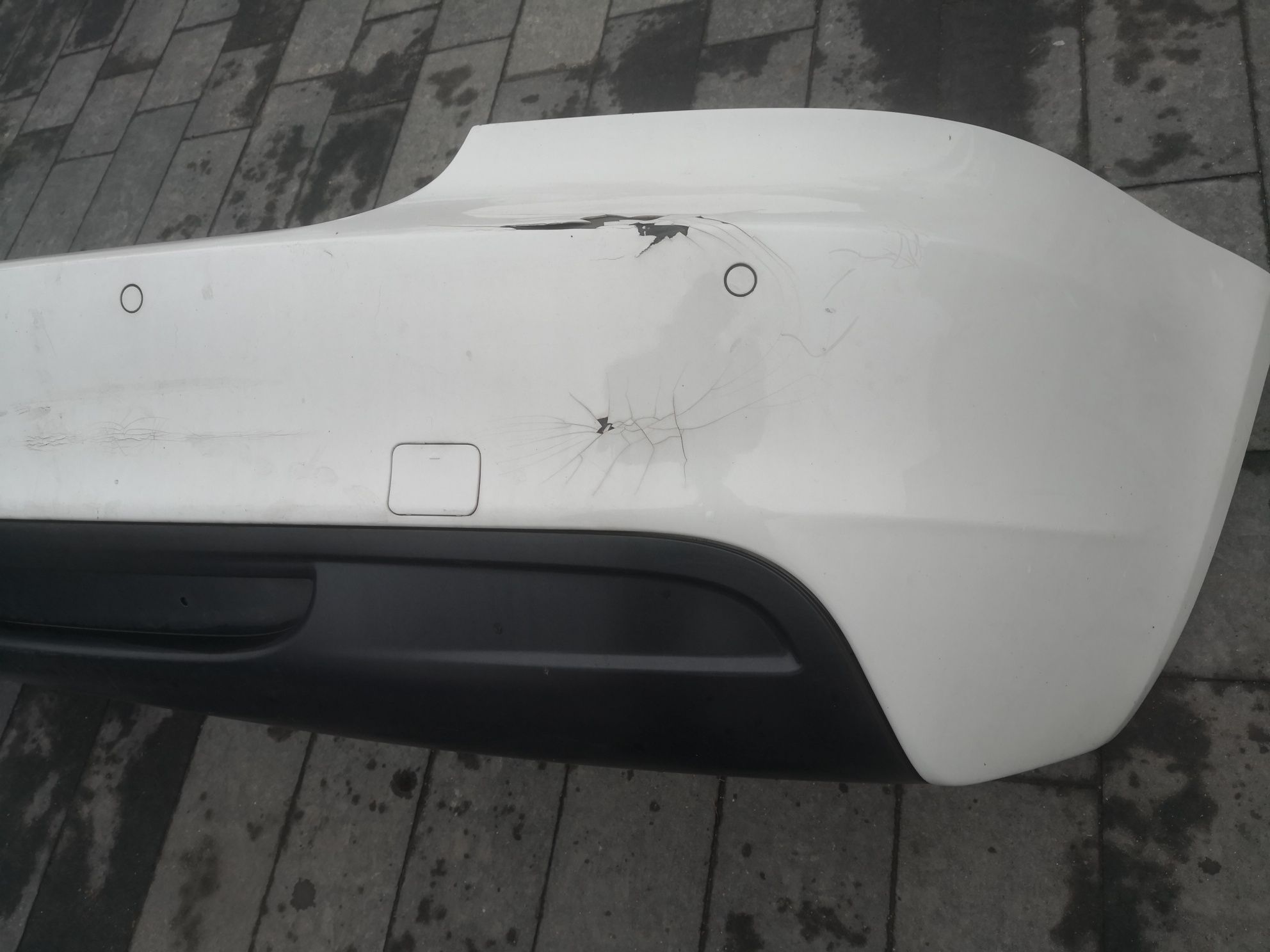 Zderzak tylni tył BMW e82 Mpakiet Alpinweiss A300 PDC