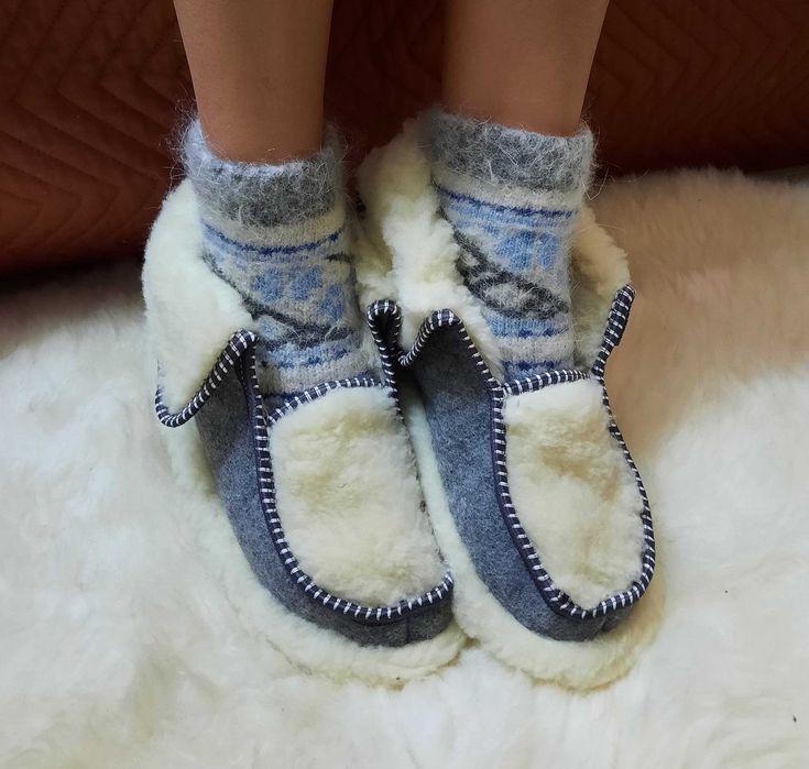 Чоловічі та жіночі кімнатні чуні-калоші з овчиною, (гумова підошва)