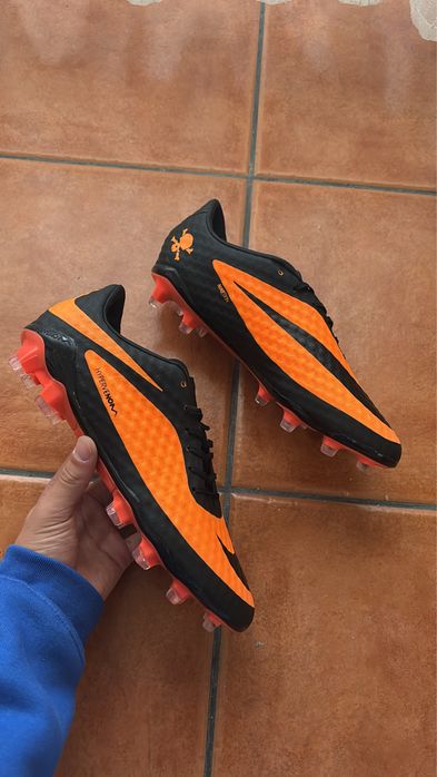 Nike hypervenom, piso firme