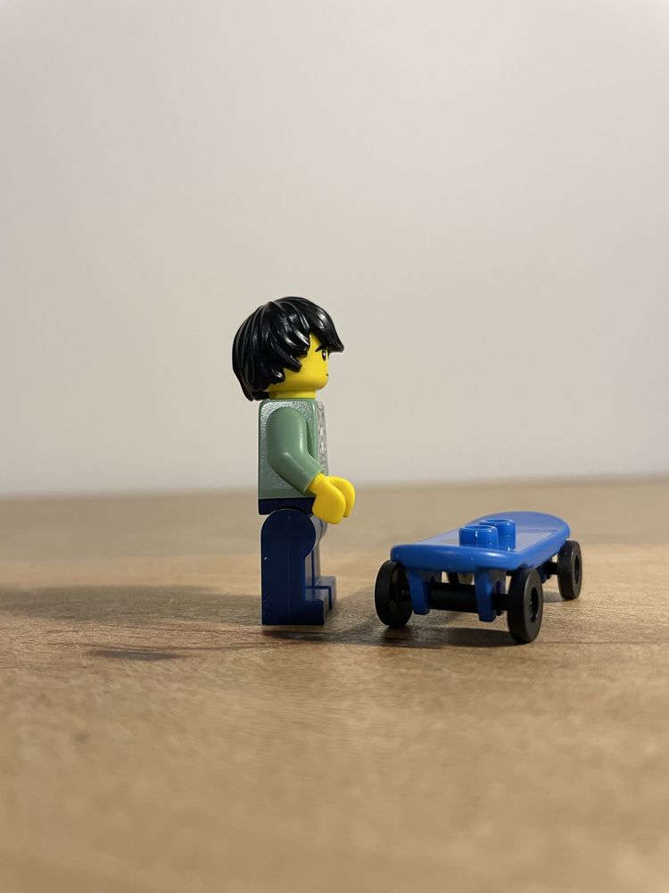Lego Figurka Skater Minifigure