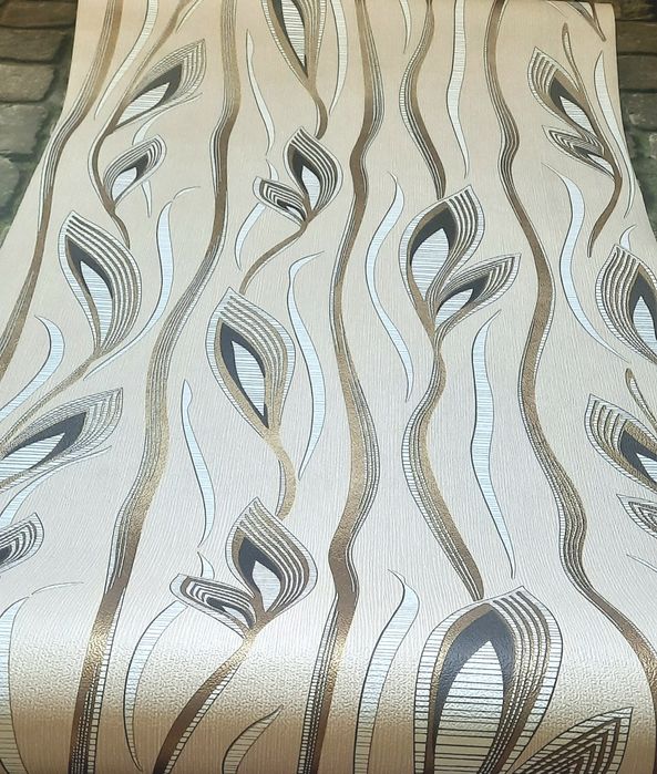 Обои  Зал, Спальня, Прихожая.