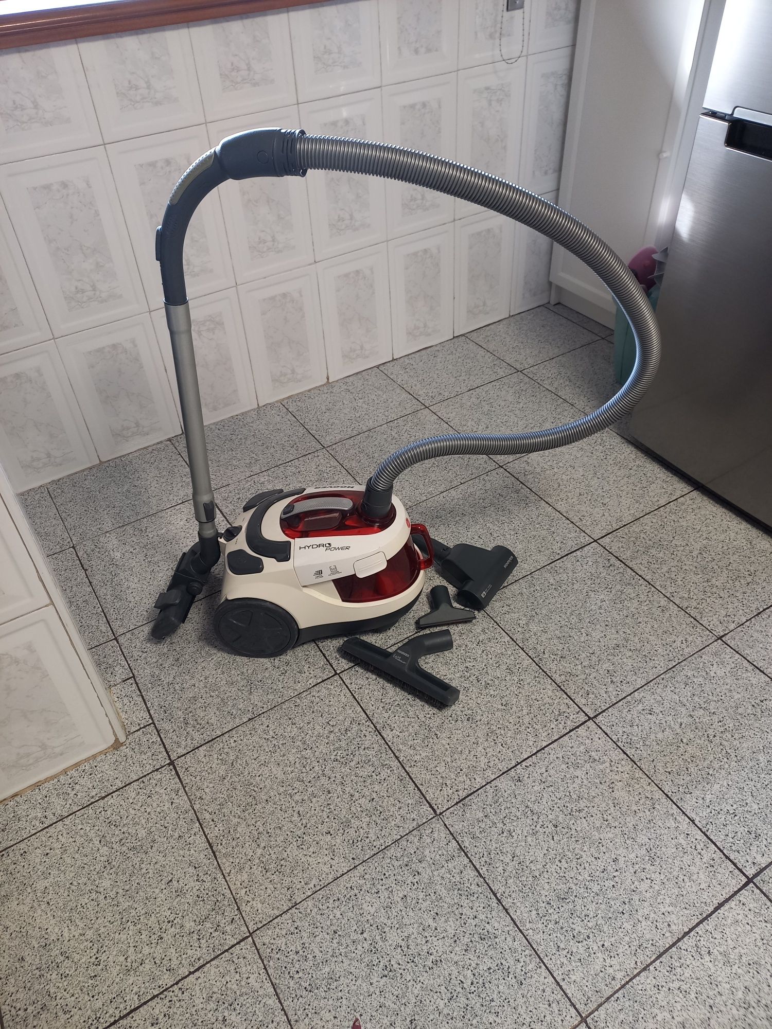 Aspirador sem saco - Hoover