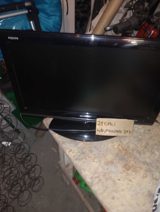 Telewizor Sharp 21 cali z wbudowanym DVD