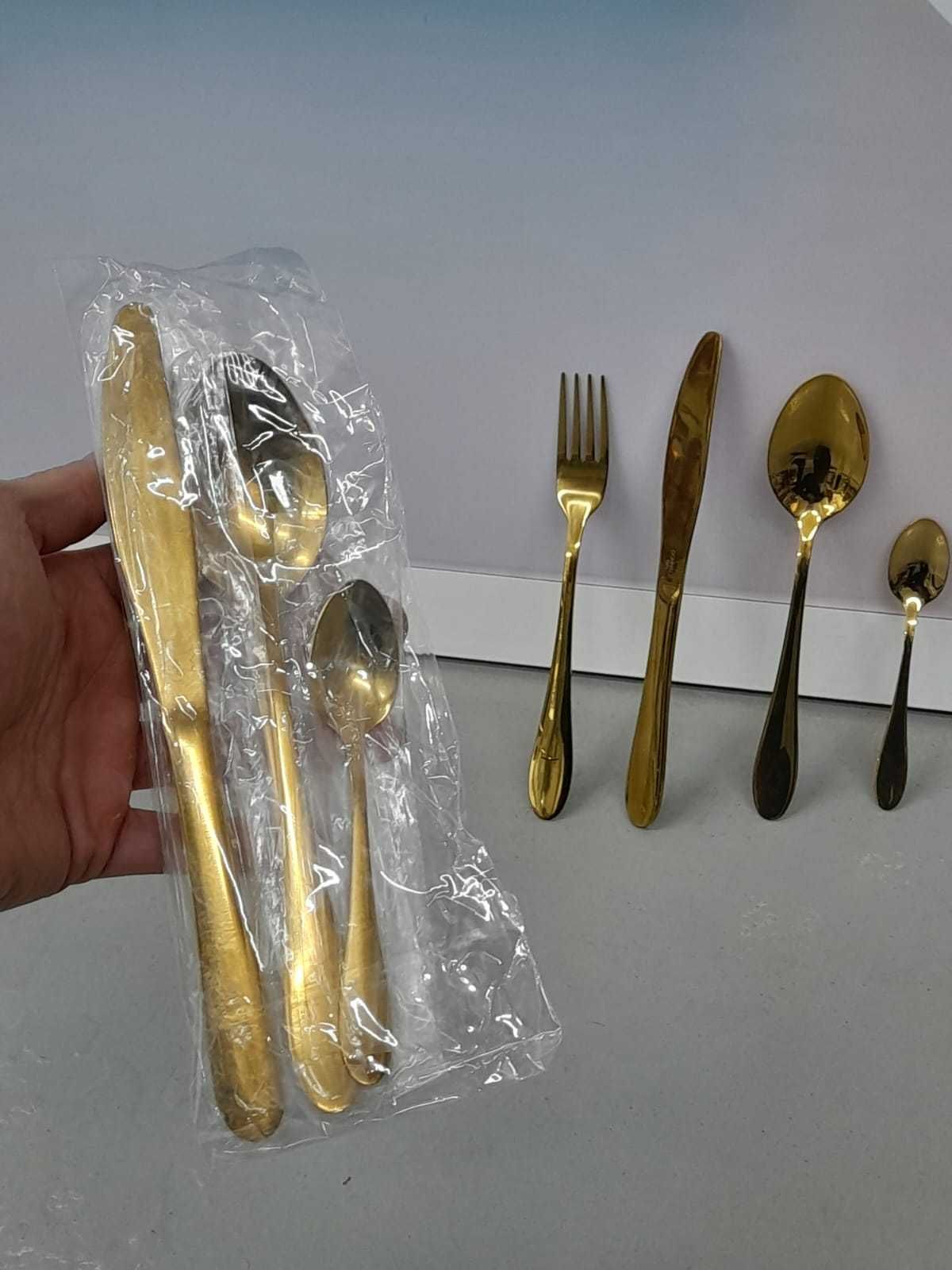 Conjunto de Talheres Dourados NOVOS