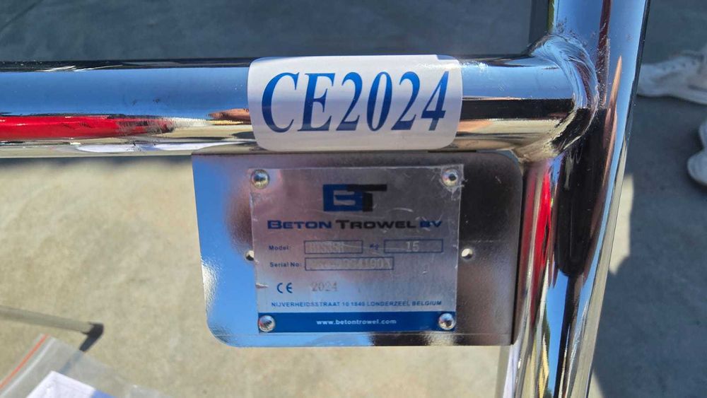 Listwa łata wibracyjna  spalinowa  BETON TROWEL BTS35H.1 NOWA Honda