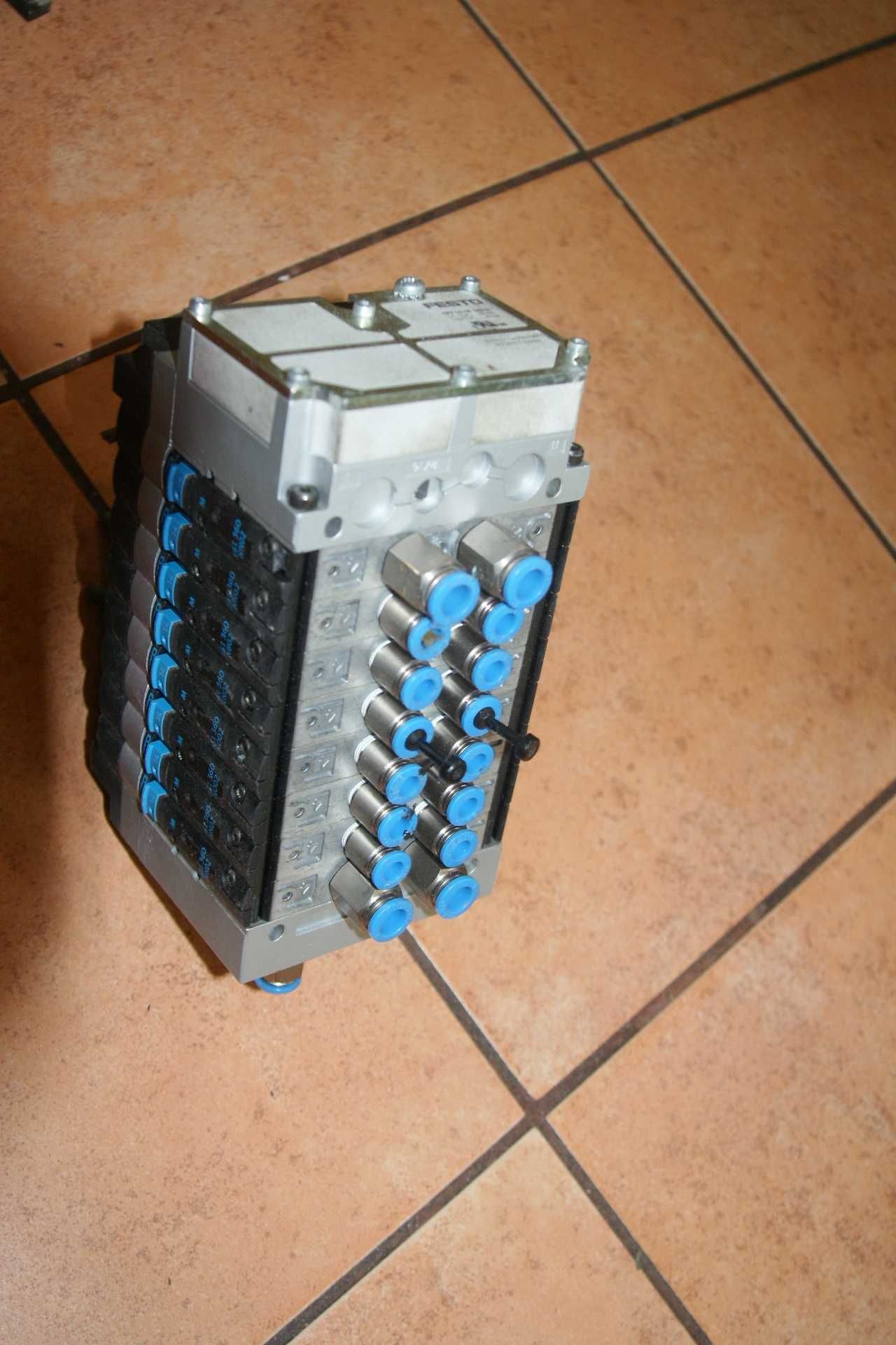 Używana wyspa zaworowa Festo CPV14-GE-ASI-8E8A-Z