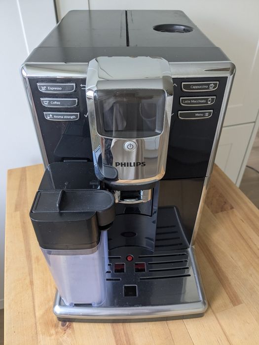Express do kawy Philips EP 5360 automatyczny ciśnieniowy ze spieniacze