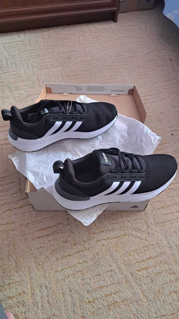 Кросівки Adidas Racer TR21 Shoes - Нові, неношені!