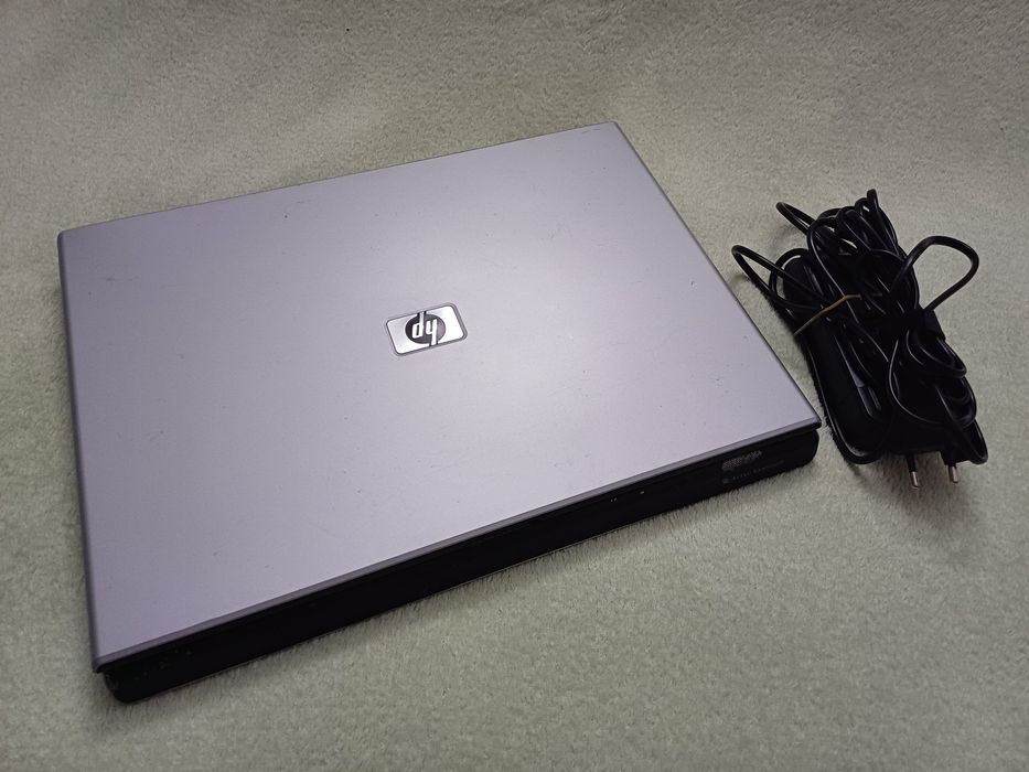 Laptop  HP Pavilion
na części