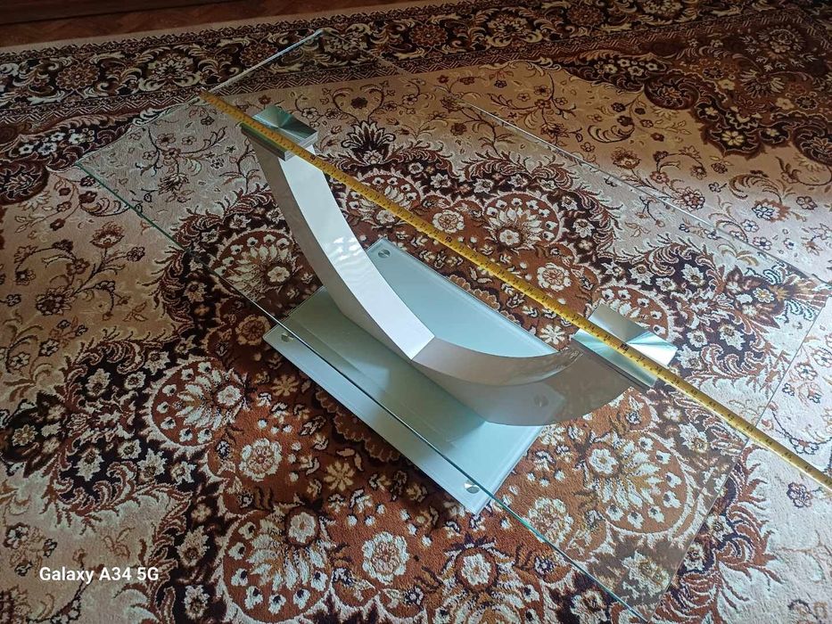 Stolik kawowy ze szkła hartowanego