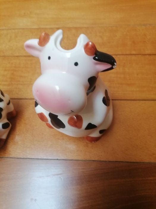 Conjunto WC (saboneteira + suporte para vassoura) em louça