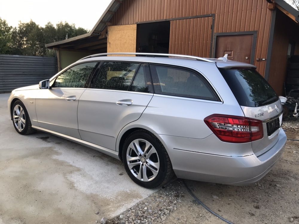 Mercedes W212 775 Drzwi Klapa Zderzak Próg Reling Dach Listwa