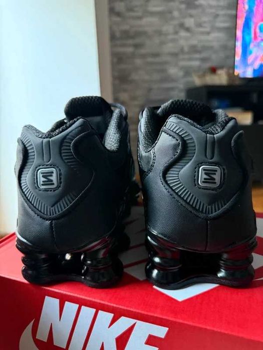 Buty-Trampk-Nike Shox TL Black R.45