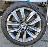 1x felga aluminowa z oponą volkswagen arteon 2020r jak nowa r18 245/45