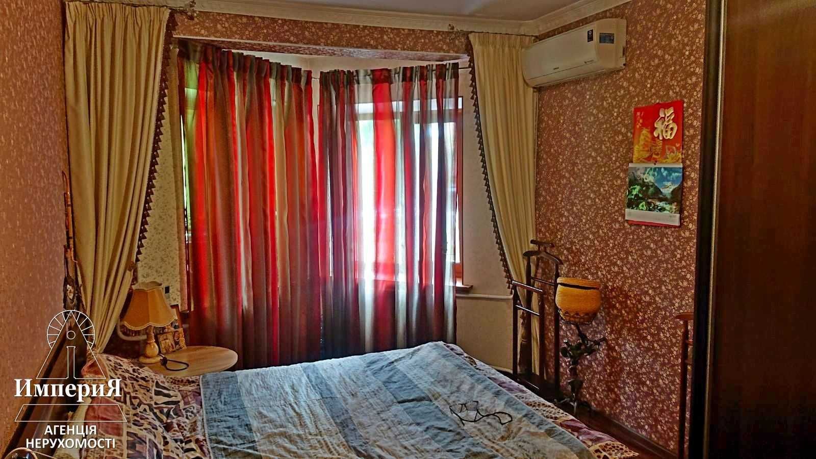 Продам 3-Х с ремонтом мебелью и техникой в элитном доме на Вокзальной.