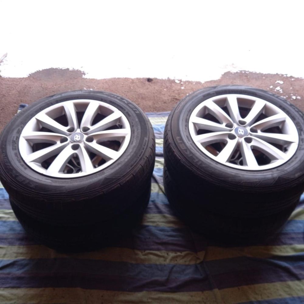 Шини з дисками 225/60 R17 FALKEN