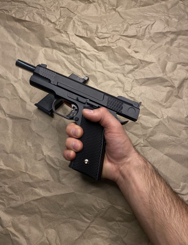 Пістолет Browning HP металевий з кобурою  ( іграшковий )