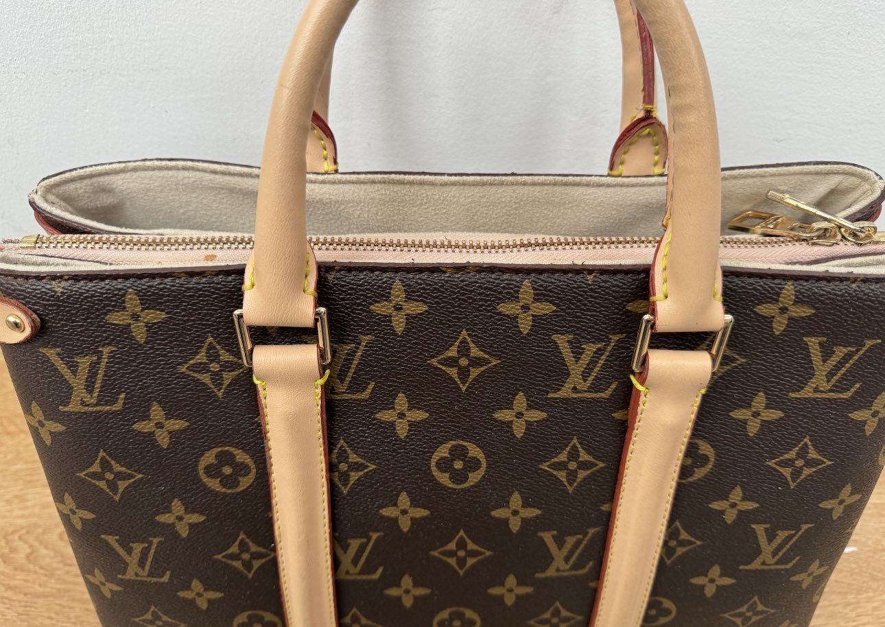 Продаю сумку Louis Vuitton в ідеальному стані