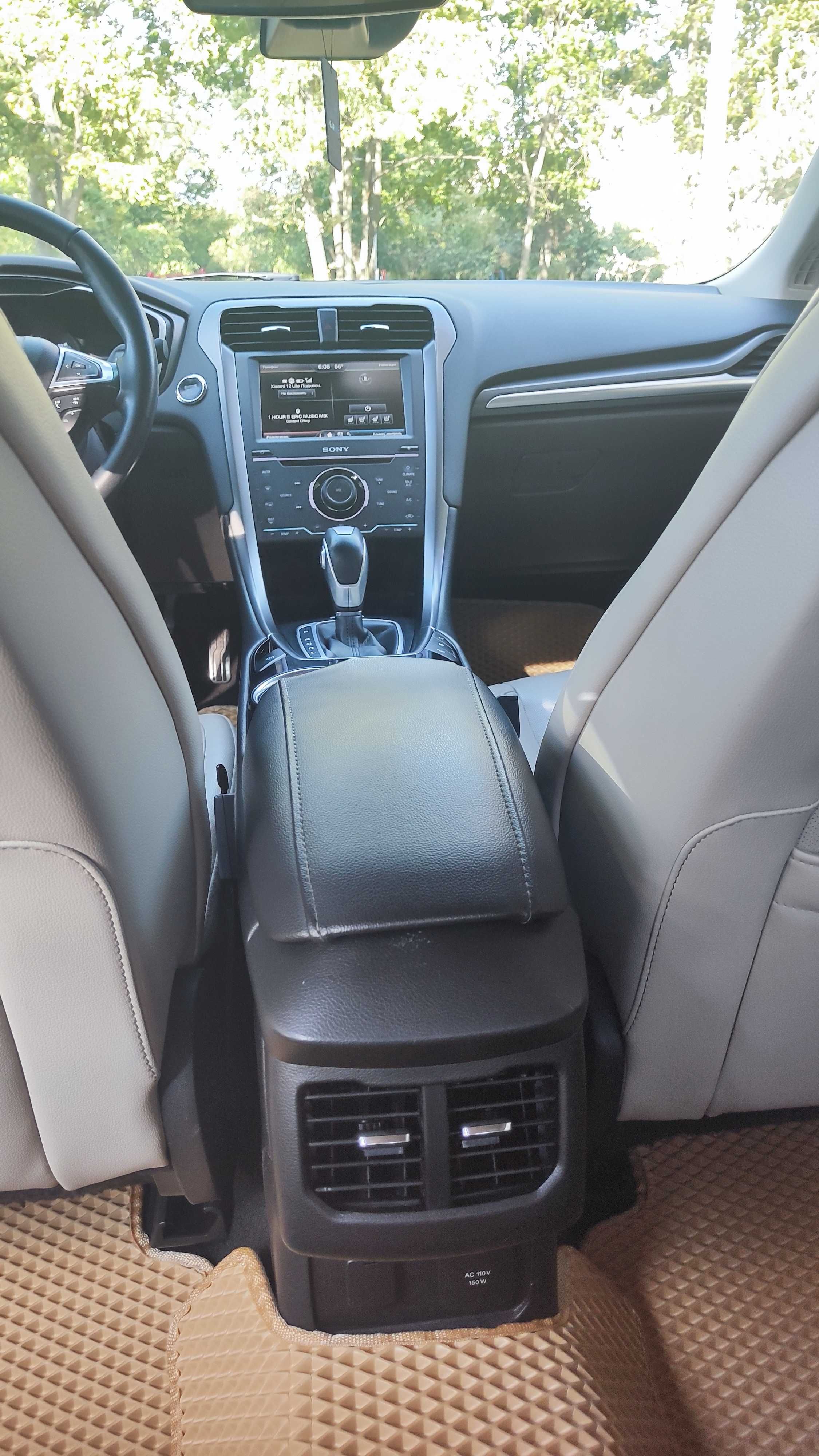 Ford Fusion Titanium PHEV 2014