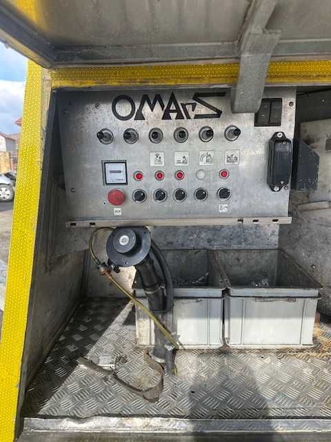 Iveco Massif Holownik