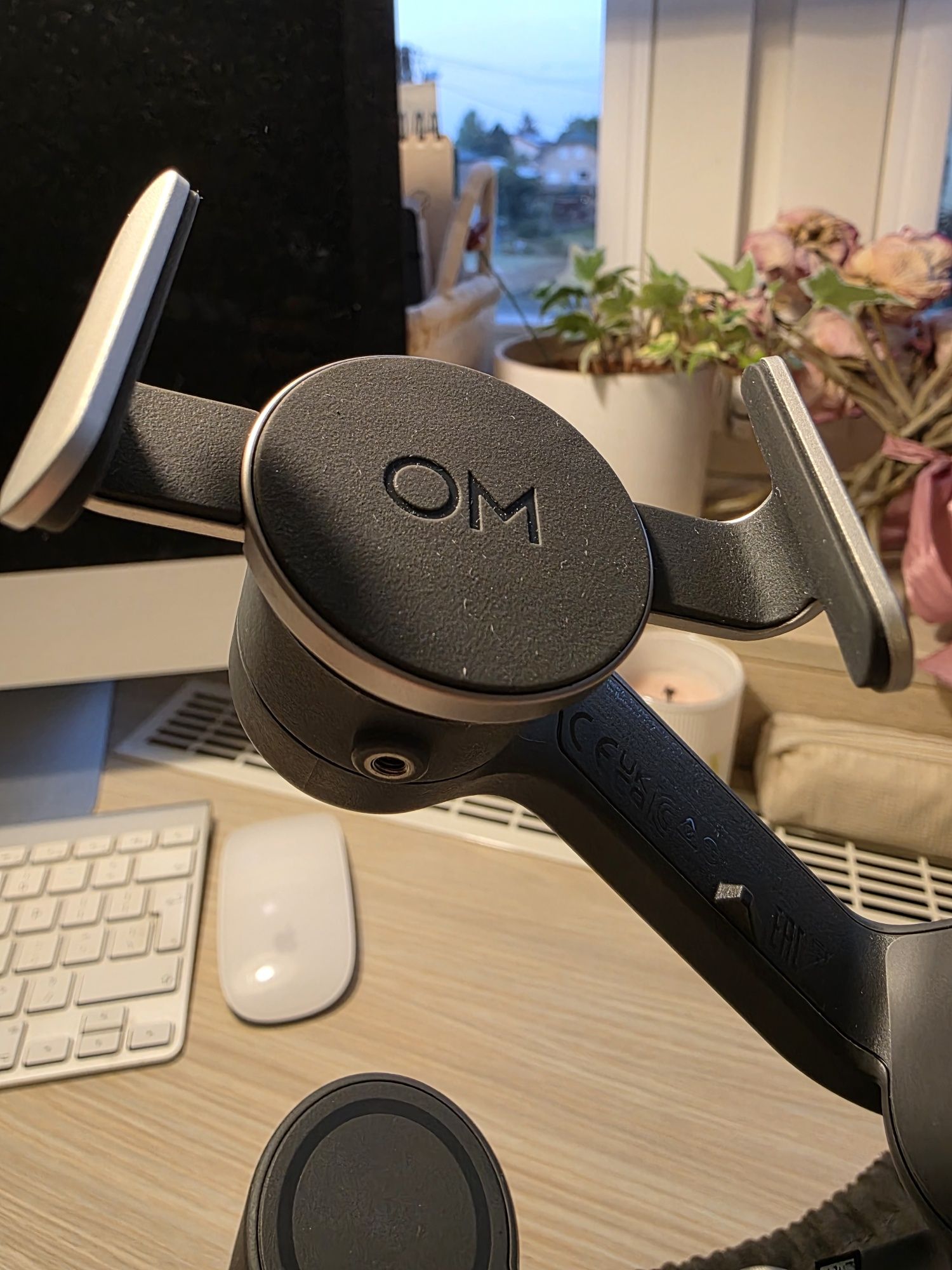 Gimbal DJI Osmo Mobile 6 – stan idealny, jak nowy