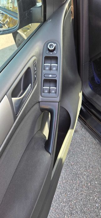 Volkswagen Golf 1.6 TDI (Гольф 1.6 Дизель)