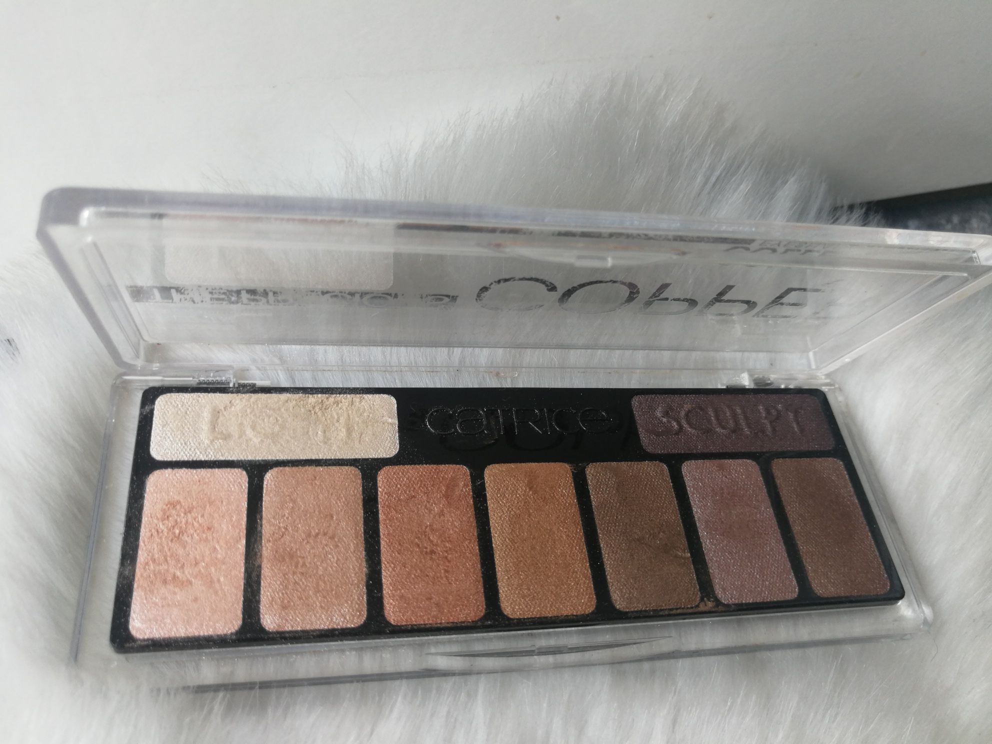 Maquilhagem Catrice paletas de sombras e iluminador