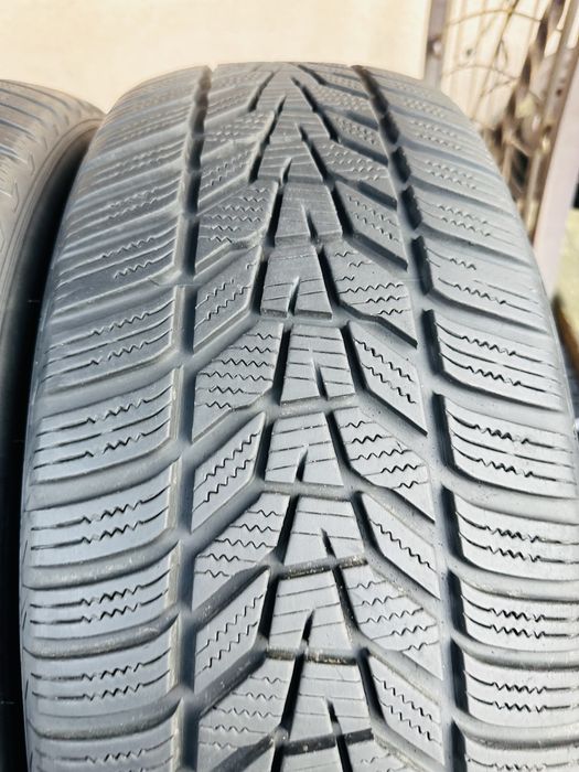 Шини зимові пара 235/60 R18 (107H) Hankook Winter I*cept evo3