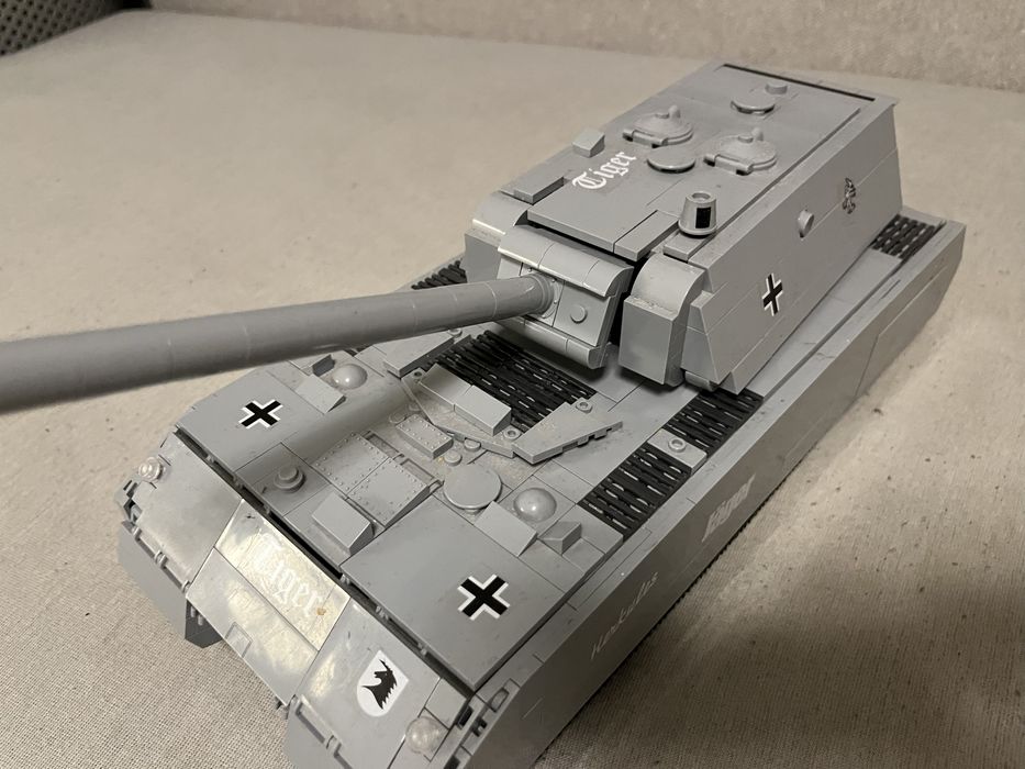 Kobi czołgi za wszystkie razem 450 zl