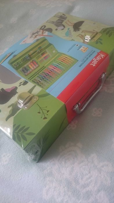 Zestaw artystyczny w walizce, przybory, 77 elementów, Kayet, zwierzęta