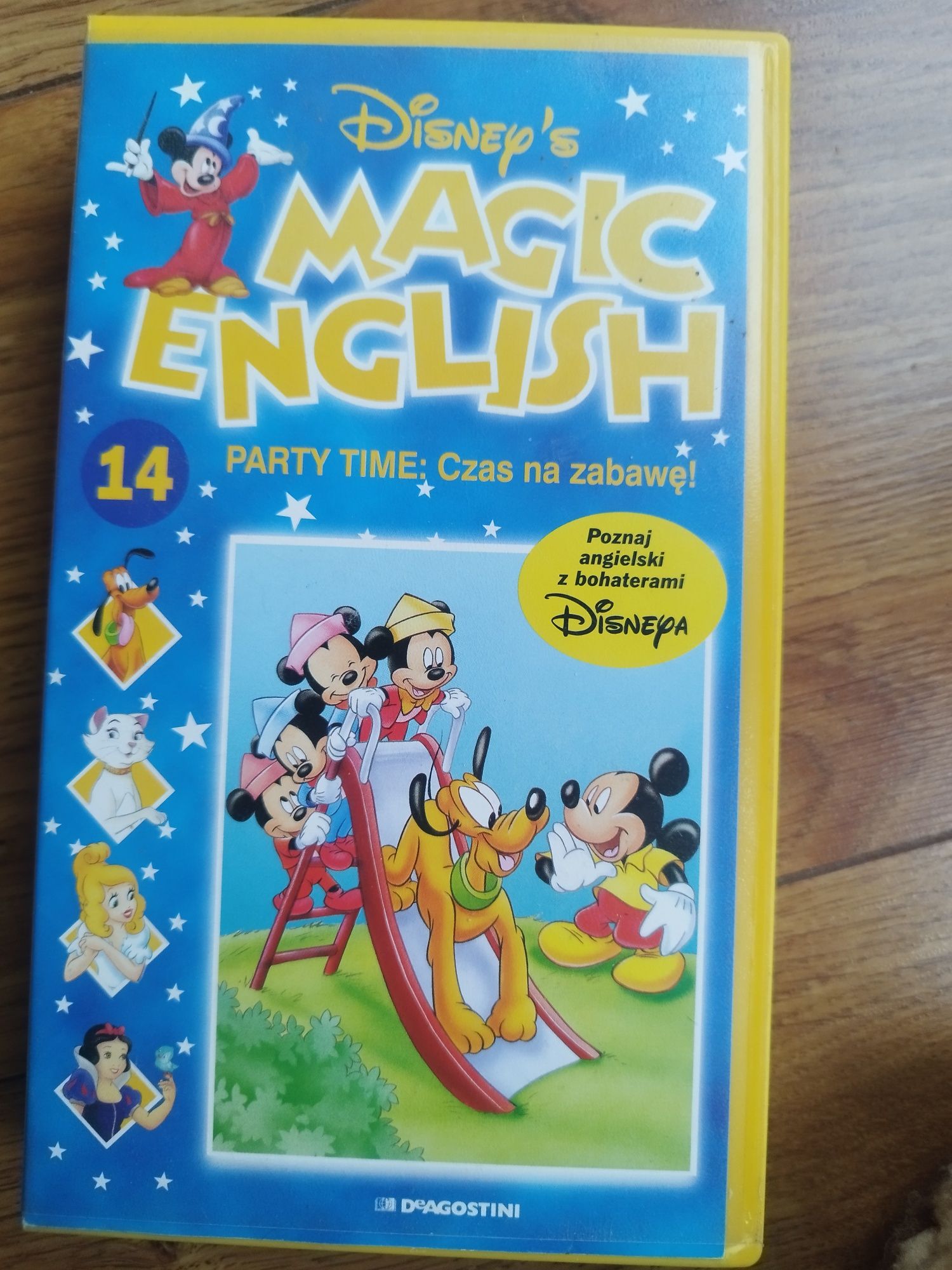 Magic English 14 - kaseta vhs