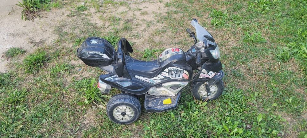 Motorek  elektryczny