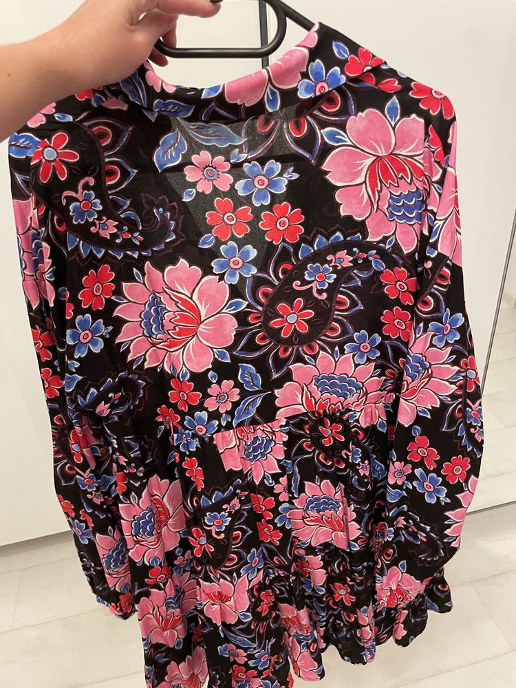 Sukienka w kwiaty, Zara, oversize