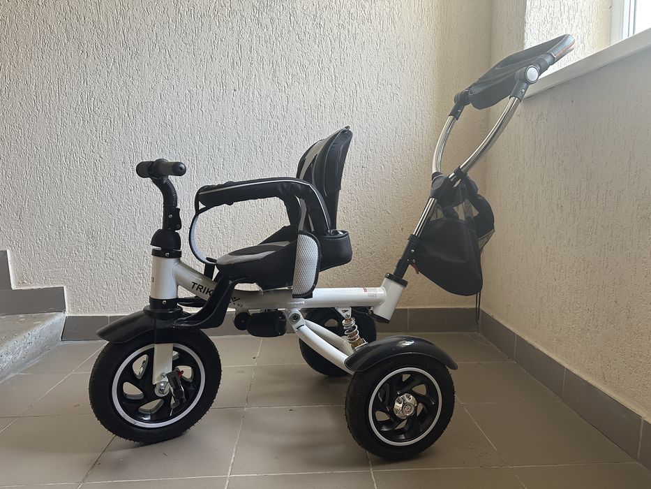 Дитячий триколісний велосипед