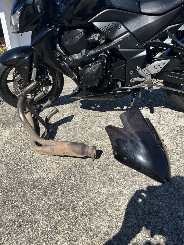 Kawazaki Z-750 black edition muitos extras