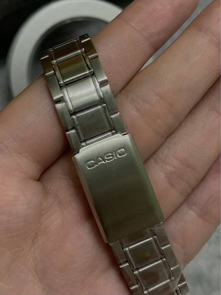 Жіночий годинник Casio LTP-V300D-2AUDF