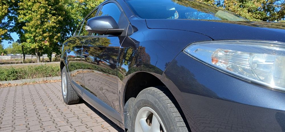 Продам Рено Флюенс