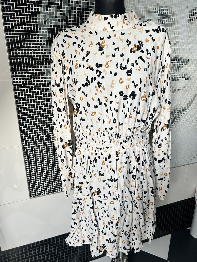Sukienka deezee bez plecow print nowa M