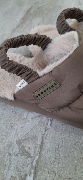 Тапки, ботинки меховые женские