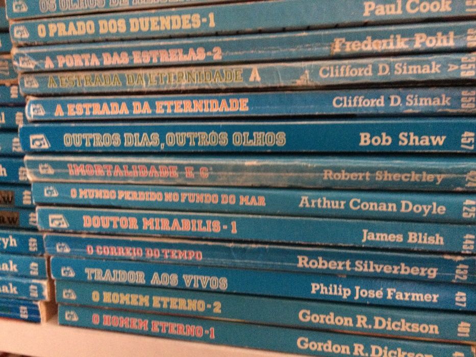 Argonauta, muitos livros da colecção, ofereço portes