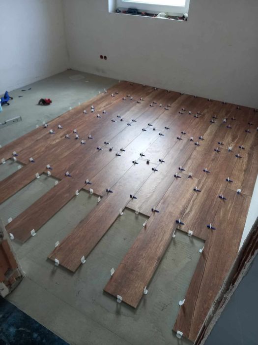 Terminy na  2025, Remont, Malowanie,Panele ,Kafelki, Płytki, Glazura.