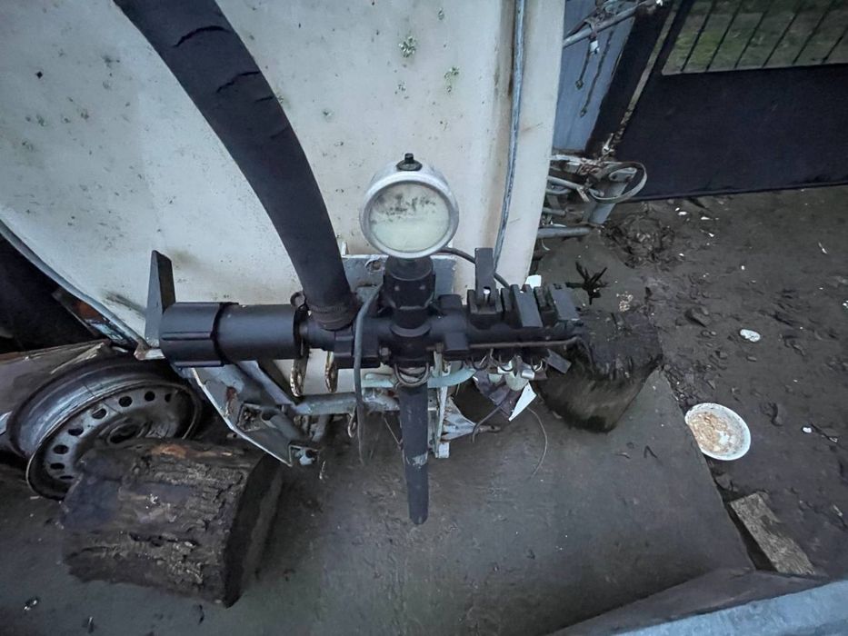 Оприскувач навісний 350л