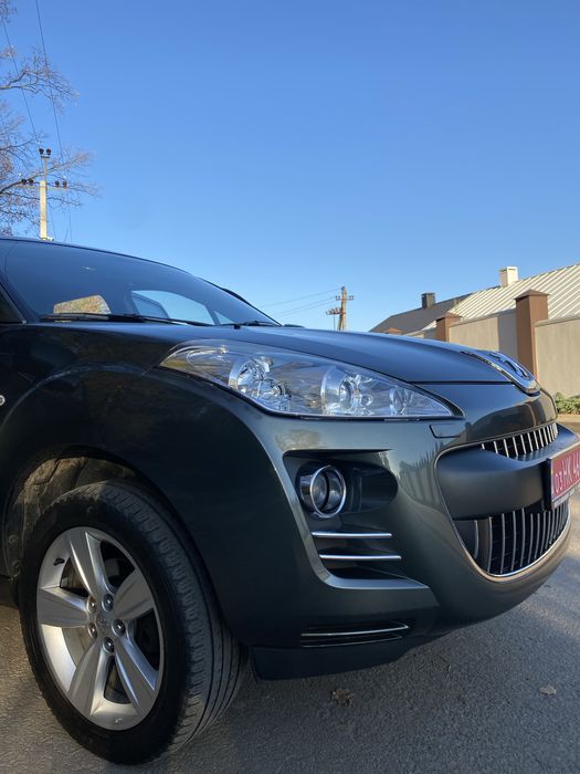 Peugeot 4007, 2010 рік