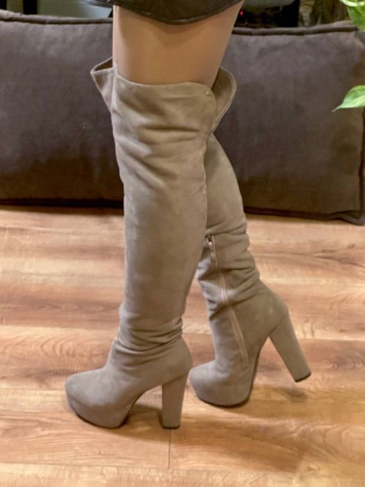 Ботфорти бежеві 37 (24 см)