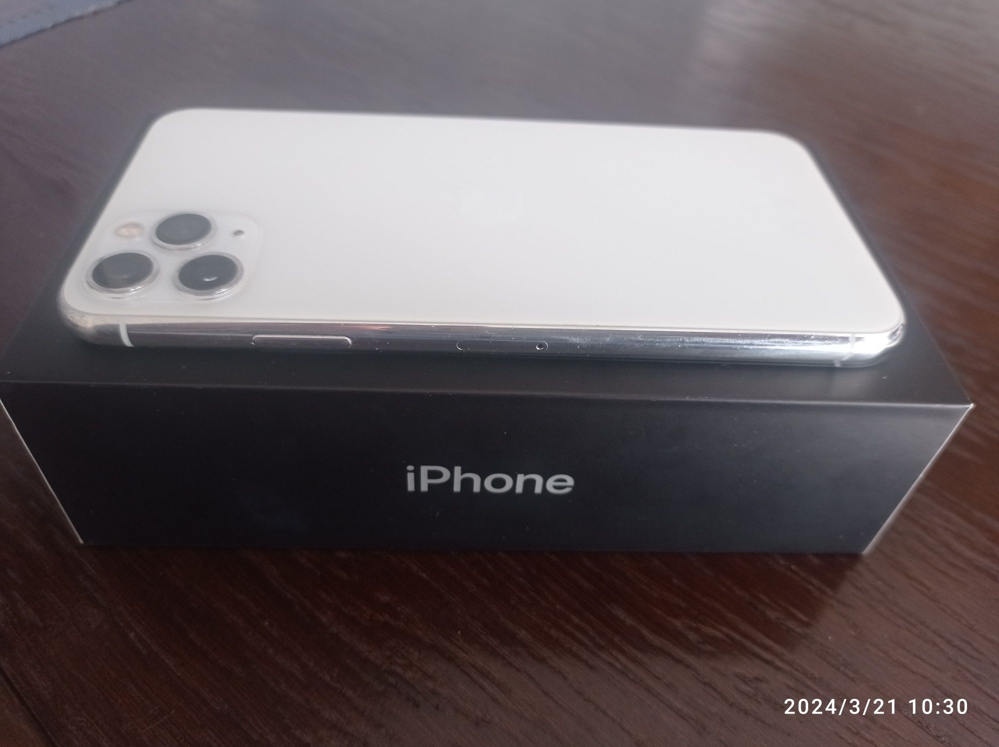 iPhone 11 Pro Max 64 GB