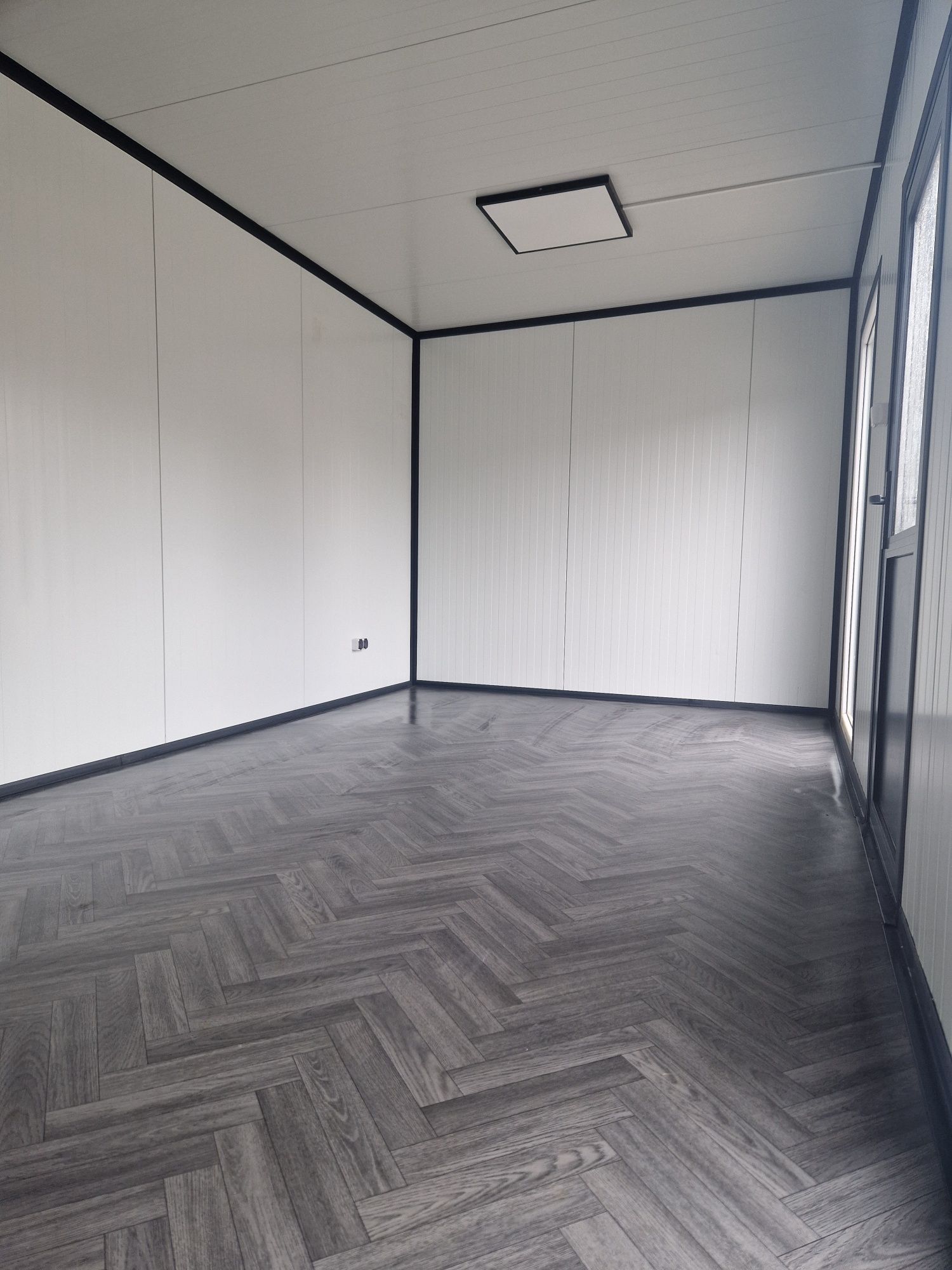 Pawilon kontener 6x3  biurowy/usługowy/handlowy.Gotowy do odbioru!!